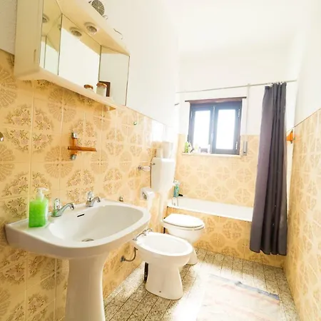 Omassim Yoga Surf House * Ribamar (Torres Vedras)